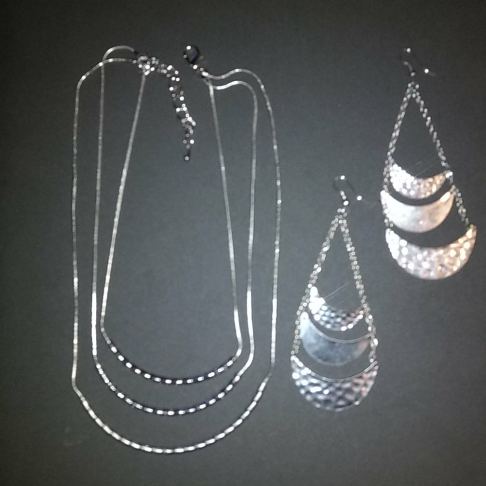 Necklace with earrings
